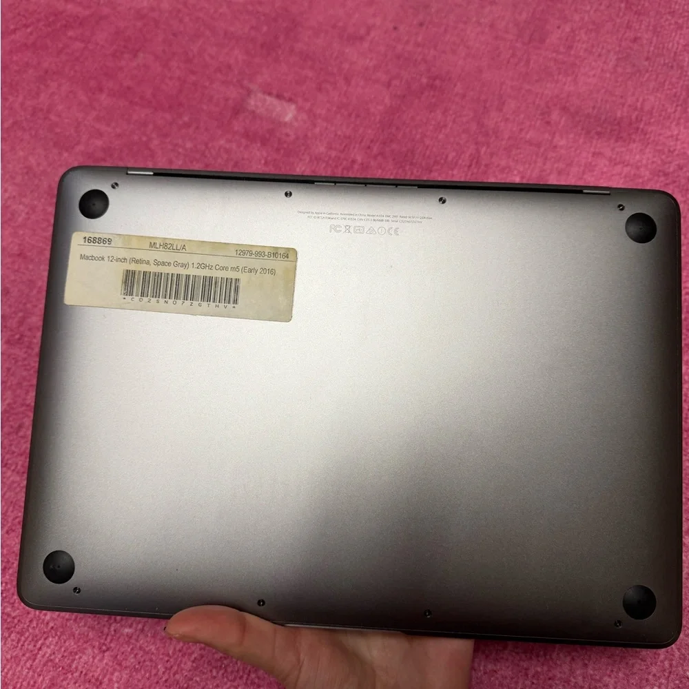 Apple Space Gray MacBook Pro - Dark Gray Aluminum